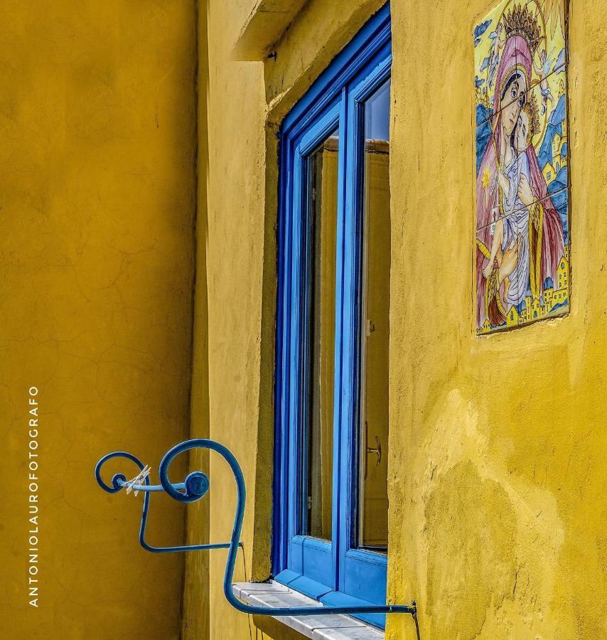 La Casa Di Titina Apartment Procida Exterior photo